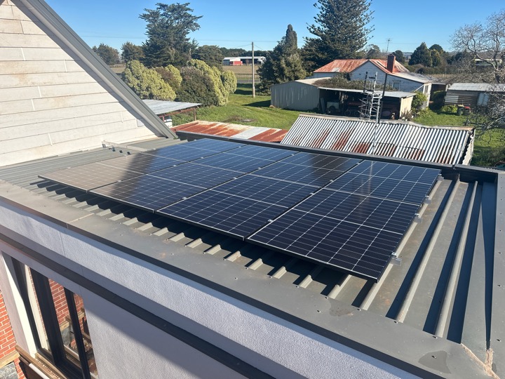 off grid solar system Gordon